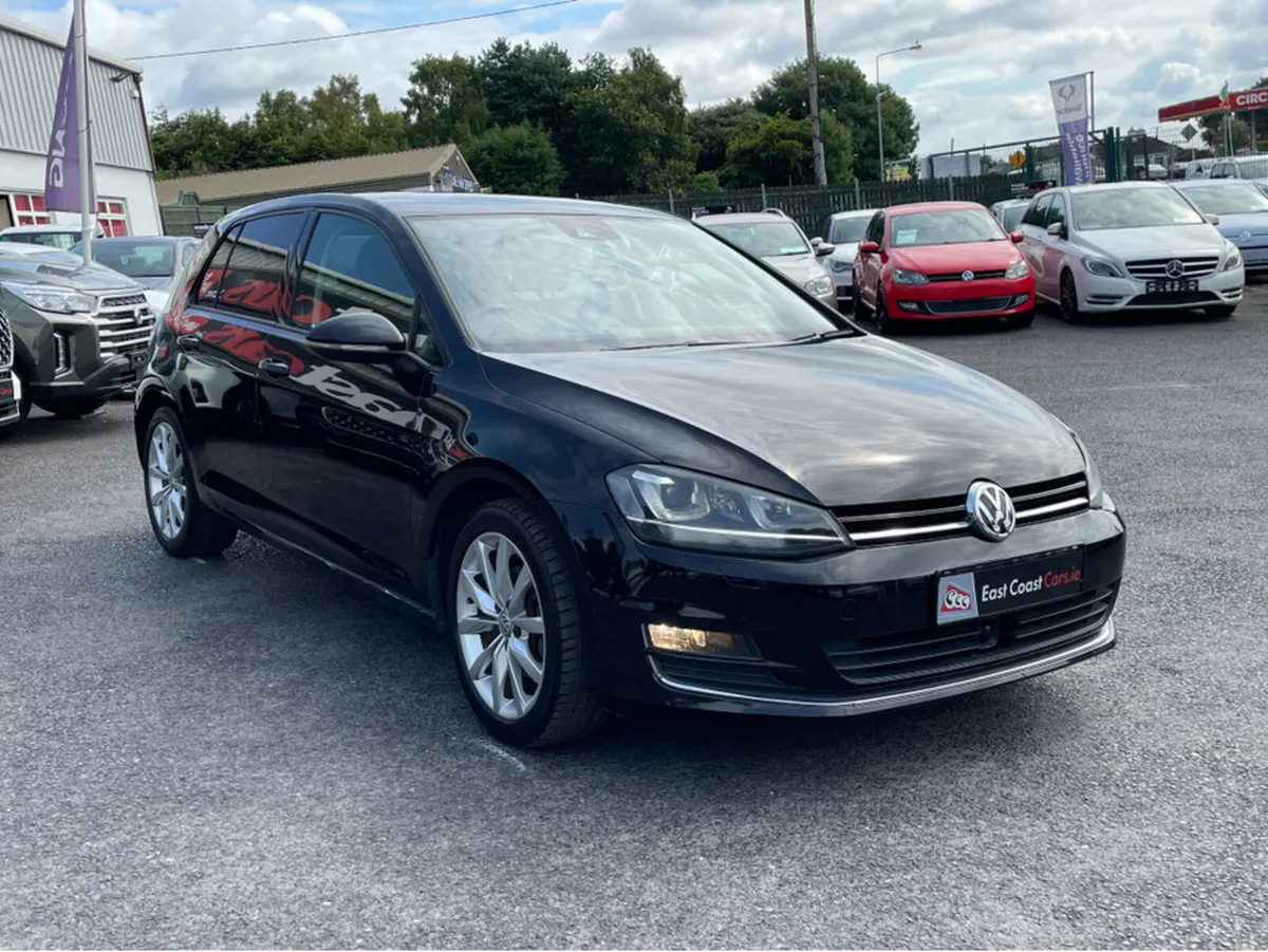 Volkswagen Golf 1.4 TSI FULL TAN LEATHER SEATS HIG - Image 4