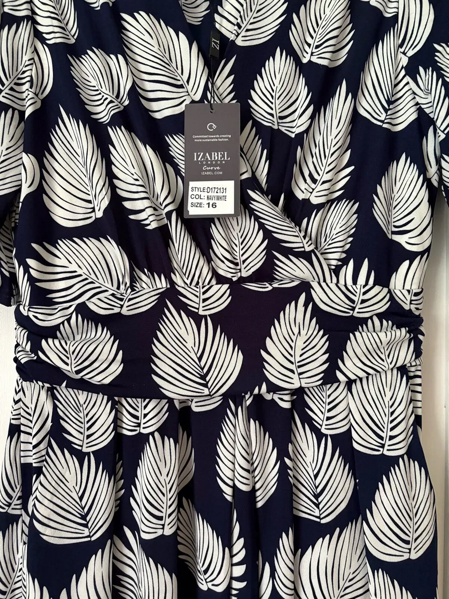 Ladies dress - Image 2