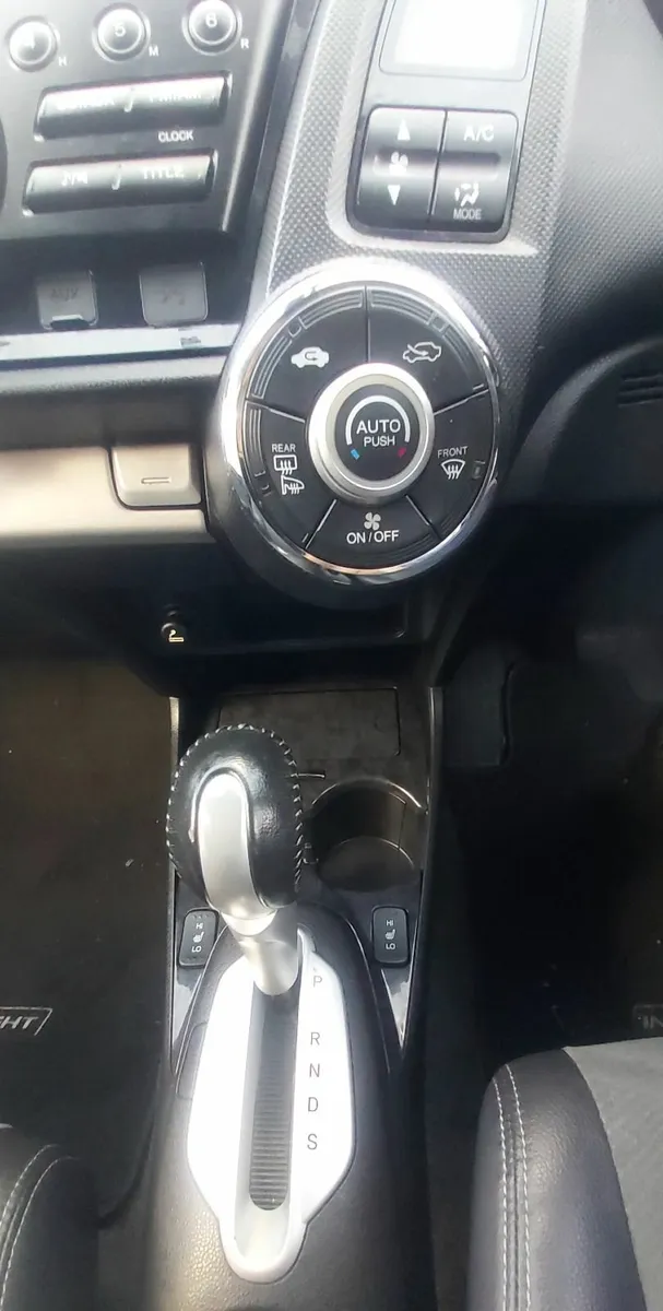 Honda insight Automatic  hybrid luxury €7000 - Image 4