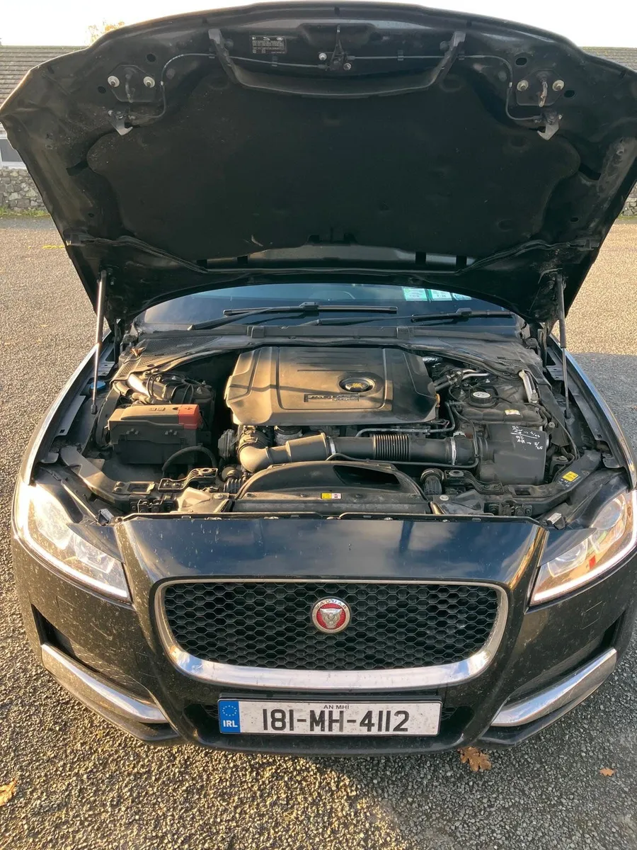 Jaguar XF 2018 - Image 2