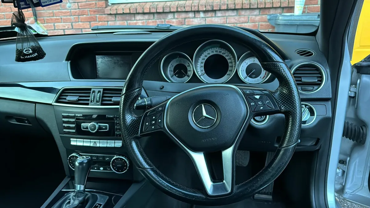 Mercedes C Class coupe AMG line - Image 3