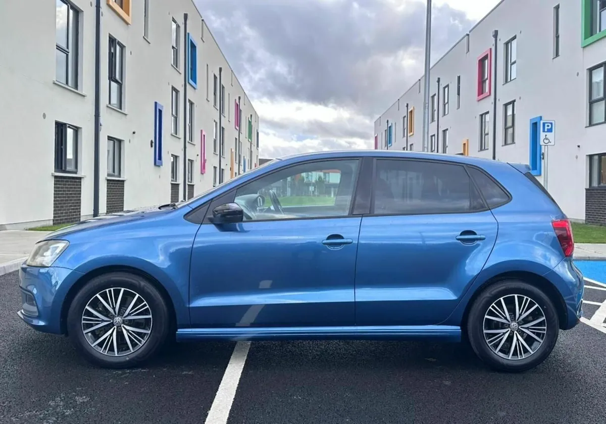 VW Polo GT Auto 1.4 TSI DSG (2015) - Image 2