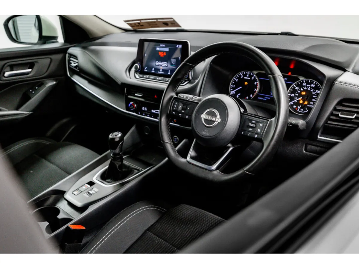 Nissan Qashqai *Family Car - Low mileage*ACENTA PR - Image 2