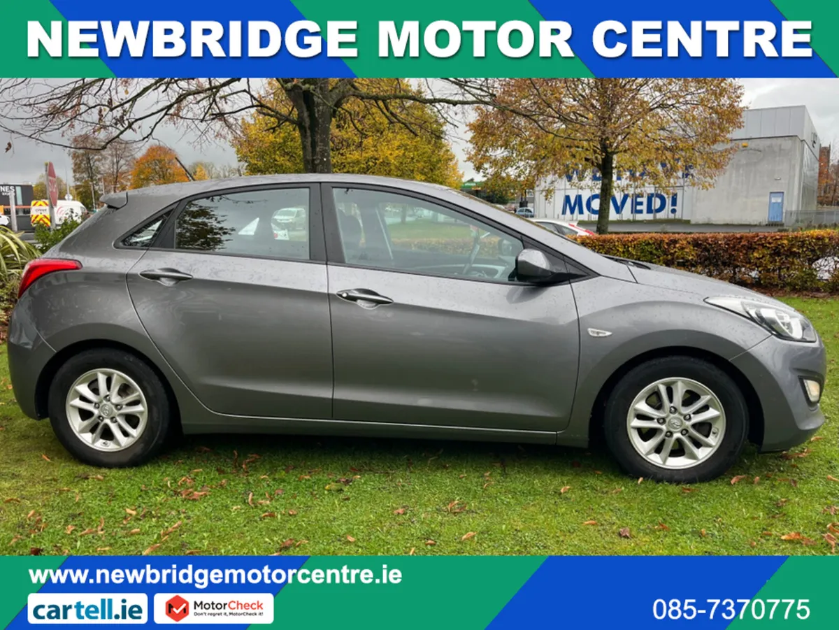 Hyundai i30 ACTIVE DIESEL HATCHBACK - Image 2