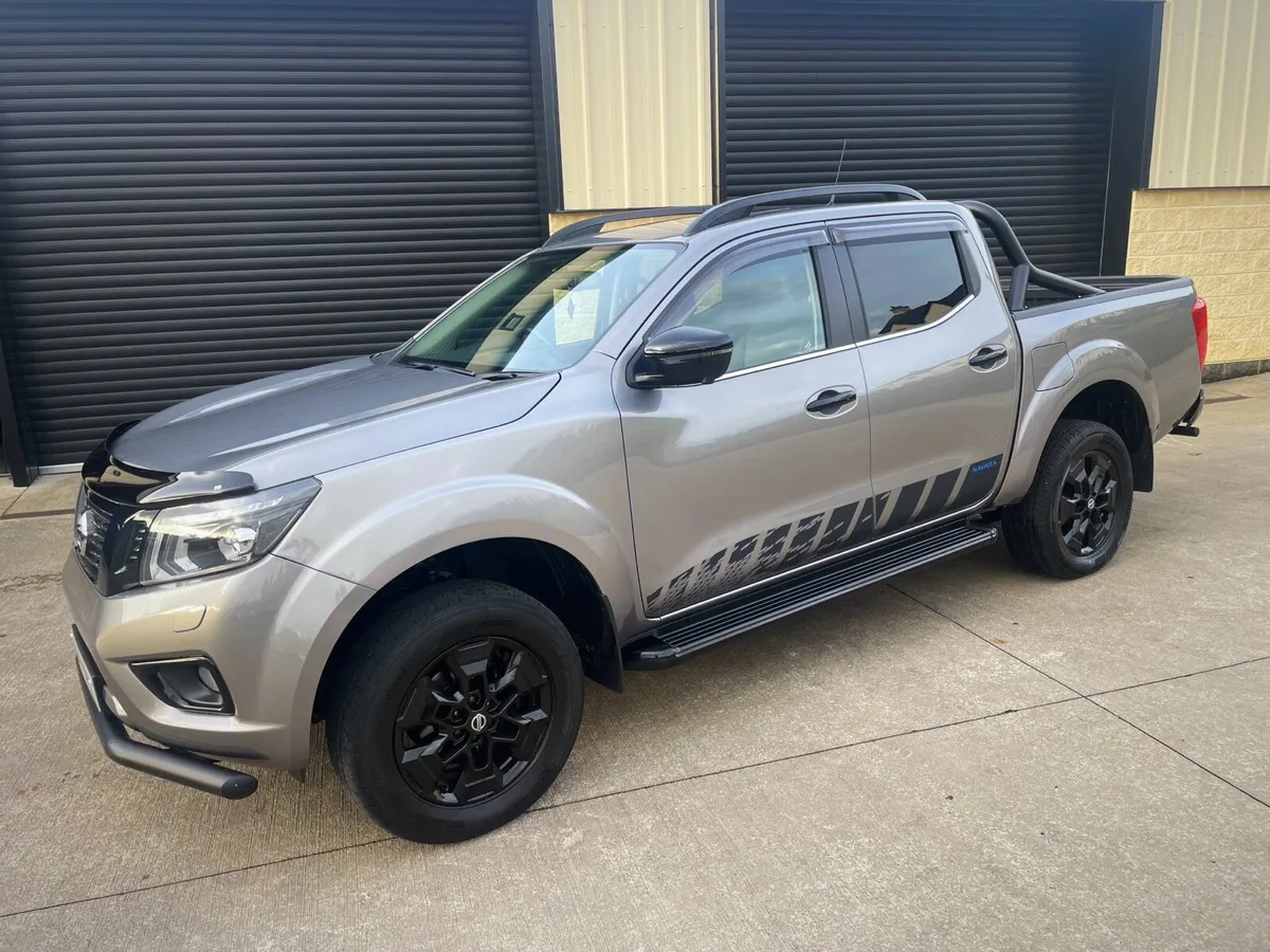 212 2021 NISSAN NAVARA N-GUARD AUTO - Image 1