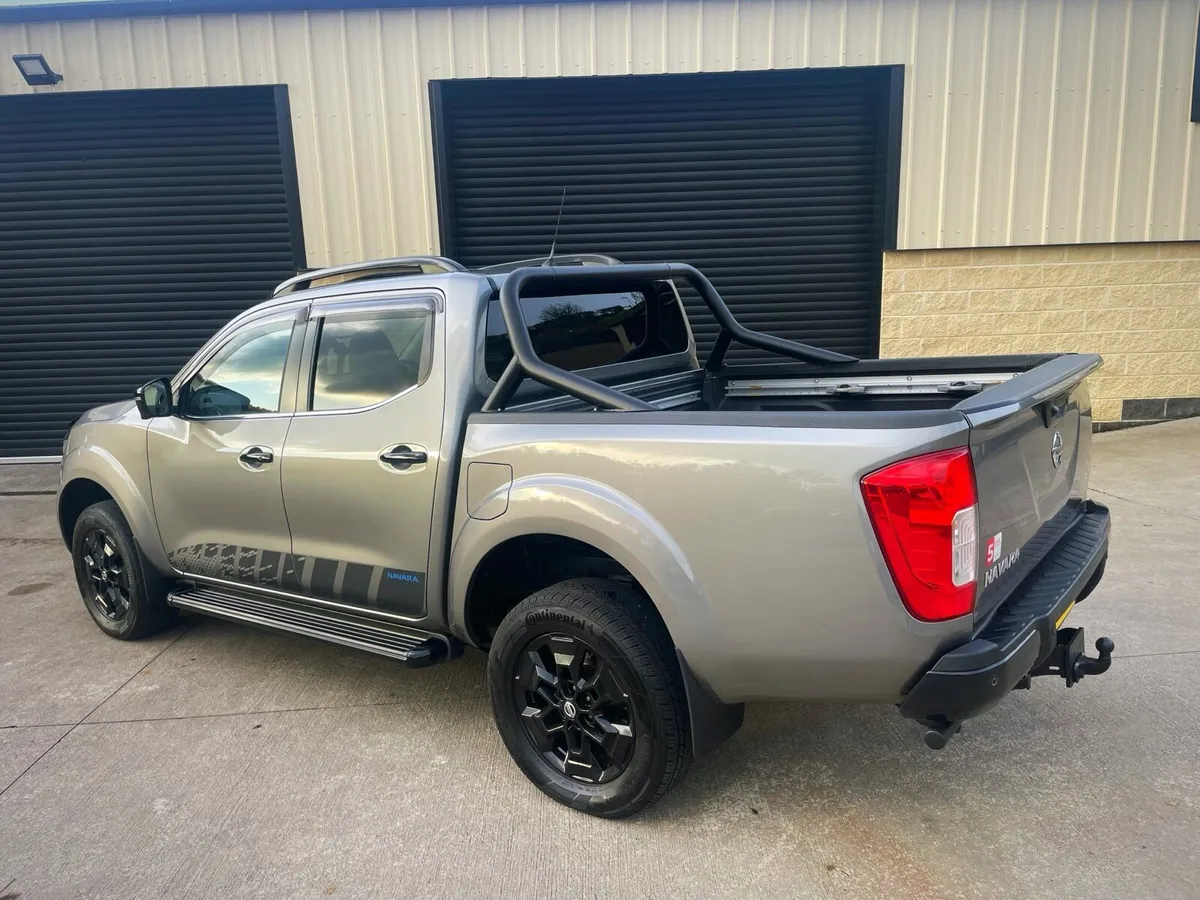 212 2021 NISSAN NAVARA N-GUARD AUTO - Image 2