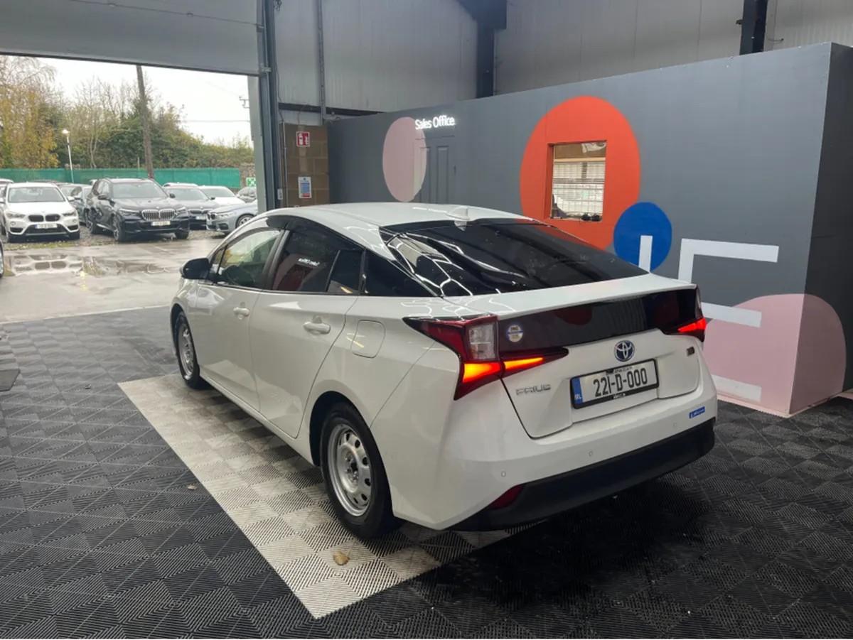 Toyota Prius 2022 TOYOTA PRIUS 1.8L HYBRID / 83K K - Image 4