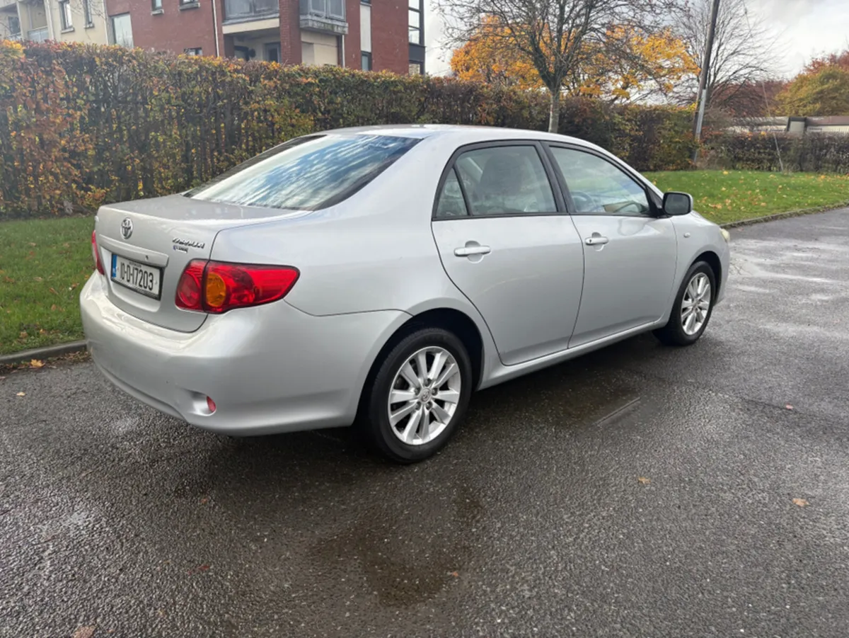 Toyota Corolla 1.4 LUNA SAL 4DR - Image 3