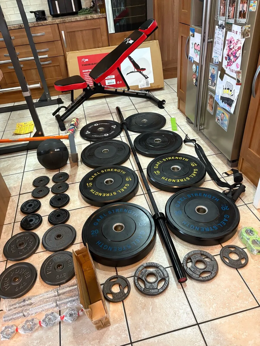 BRILLIANT GYM SQUAT, BANCH, RACK, WEIGHTS, BARS!! - Image 2