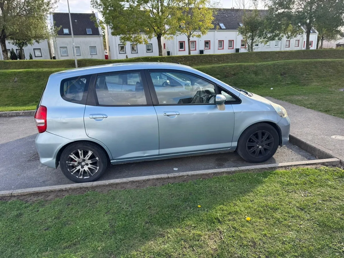 Honda jazz 2006 automatic 200% perfect - Image 2