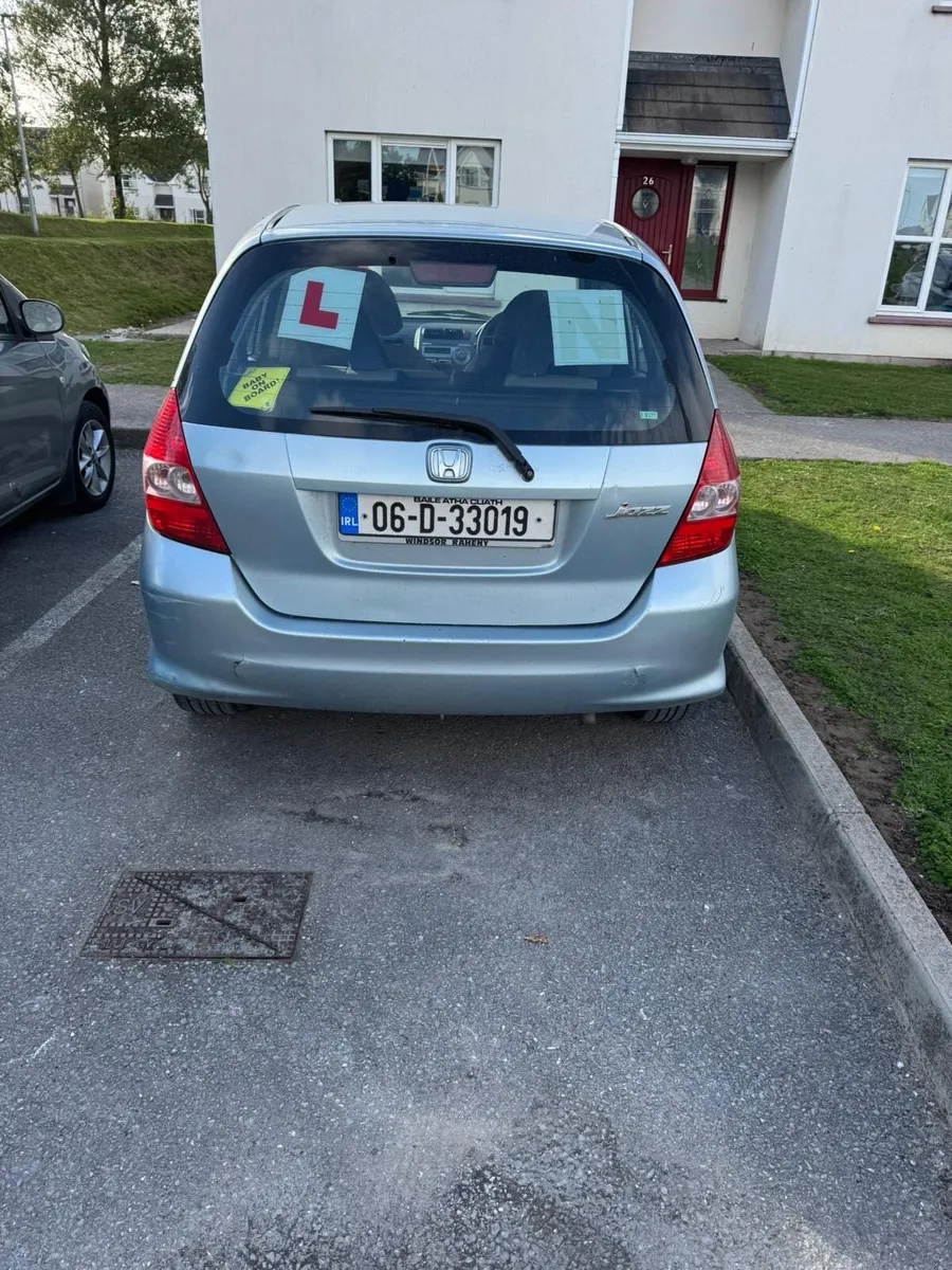 Honda jazz 2006 automatic 200% perfect - Image 3