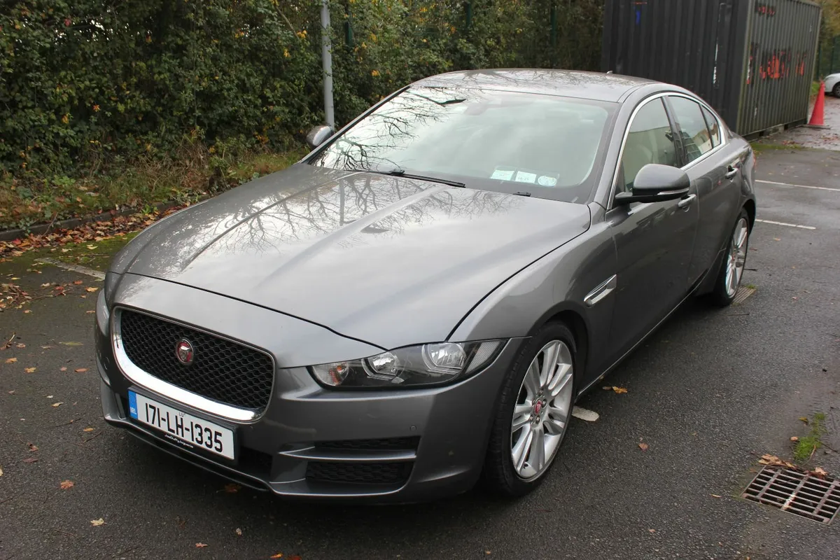 Jaguar XE 2017 - LOW MILEAGE - 2 OWNERS FROM NEW - Image 3