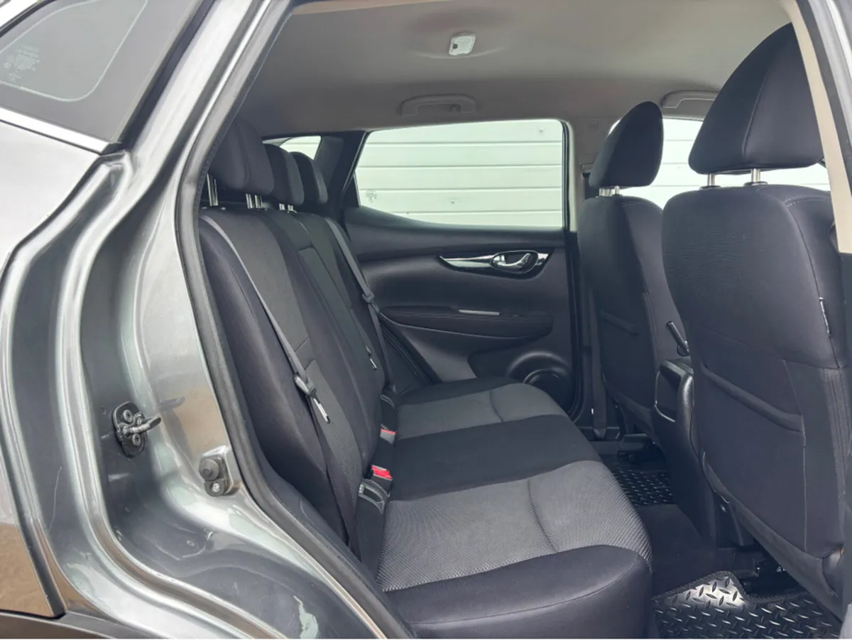 Nissan Qashqai 1.5 DCI ACENTA SMART V VISION 110PS - Image 4