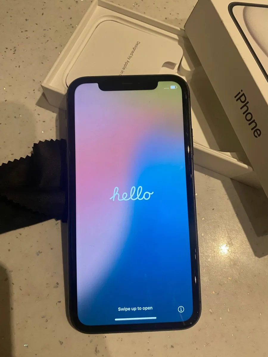 iPhone 11 unlocked - Image 2