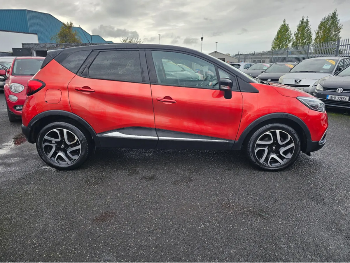 Renault Captur SIGNATURE 1.5 DCI ** IRISH CAR ** F - Image 4