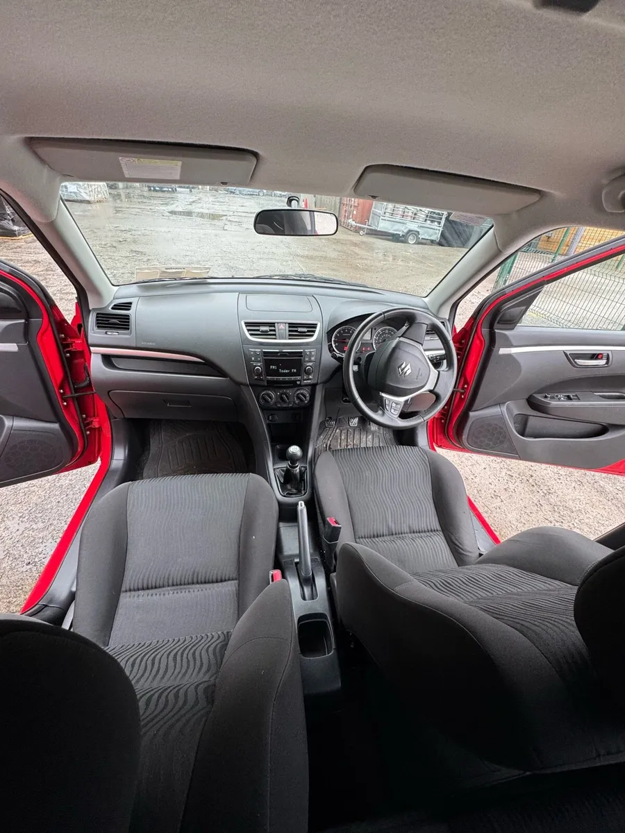 Suzuki Swift 1.2 SZ3 5DR - Image 3