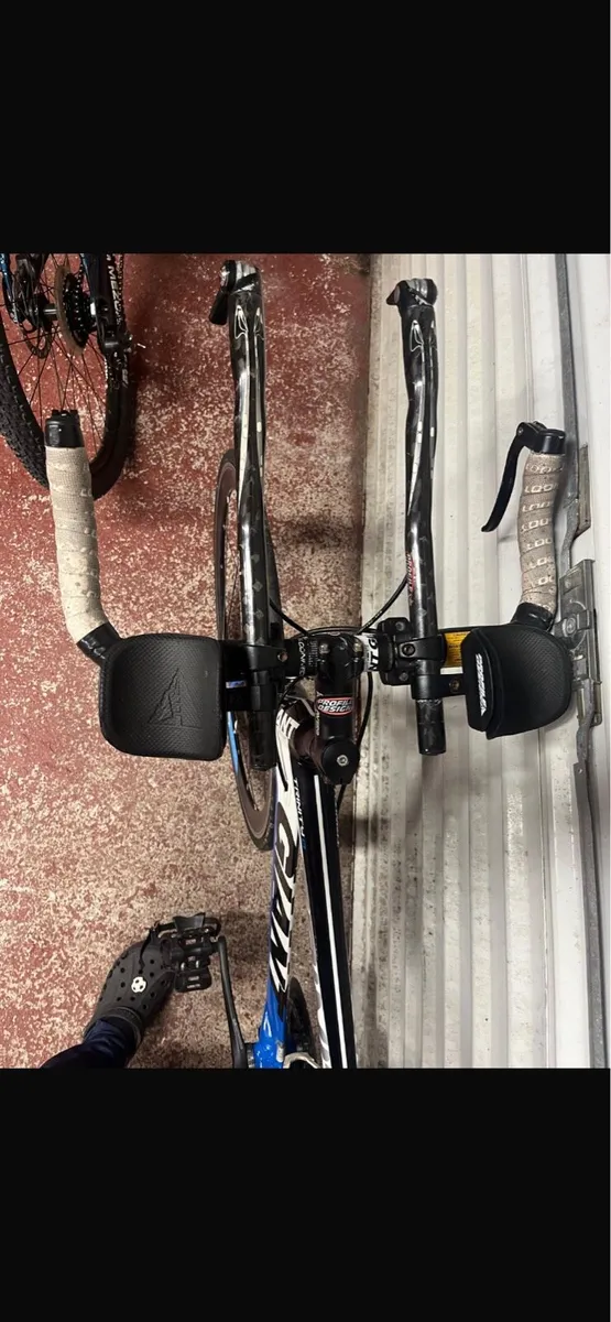 Giant Triathlon Bike - Image 2