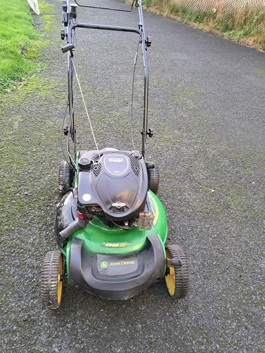 Lawnmower mulching - Image 3