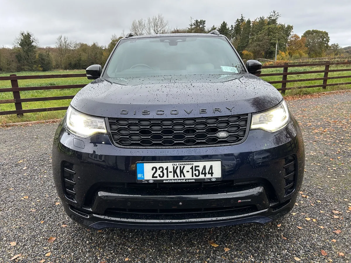 2023 Landrover Discovery 3.0 HSE R-Dynamic 7seater - Image 2
