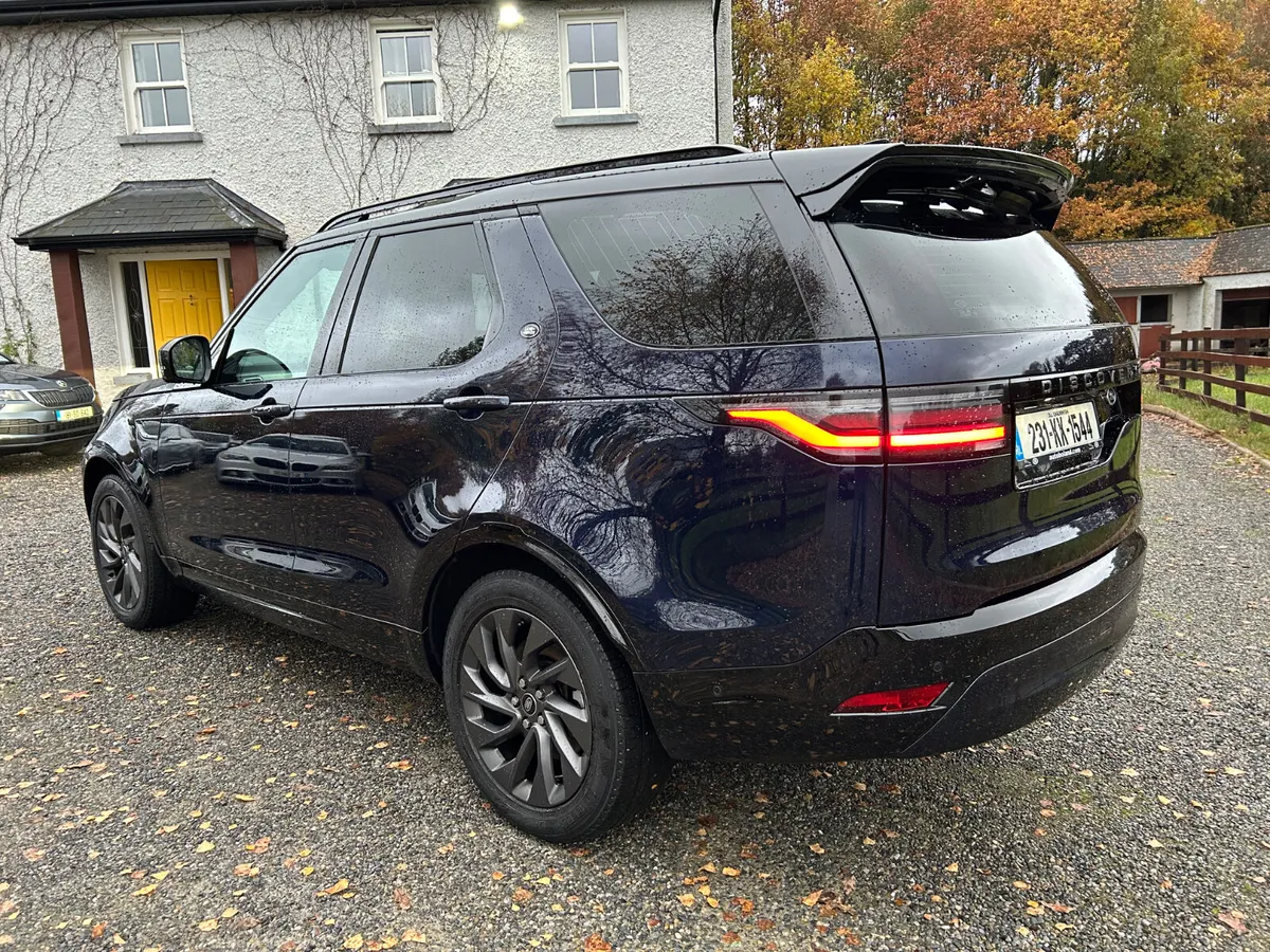 2023 Landrover Discovery 3.0 HSE R-Dynamic 7seater - Image 4