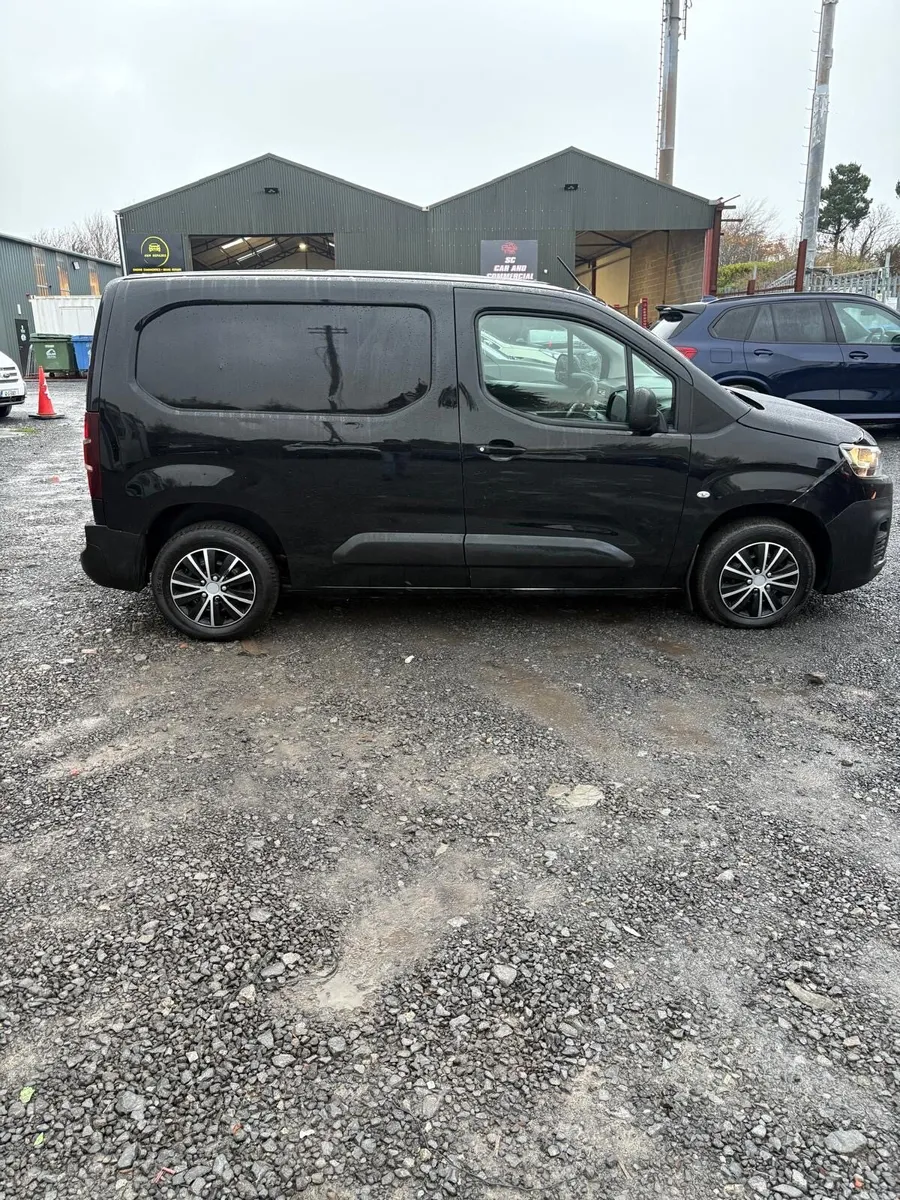 201 CITROEN BERLINGO DOE & TAX 2/26 - Image 2