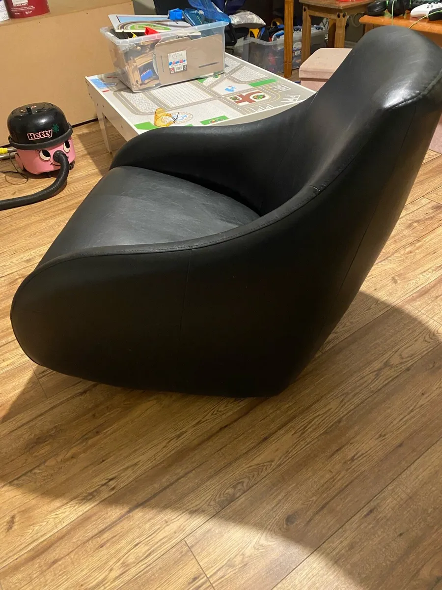 Gaming chair - Image 2