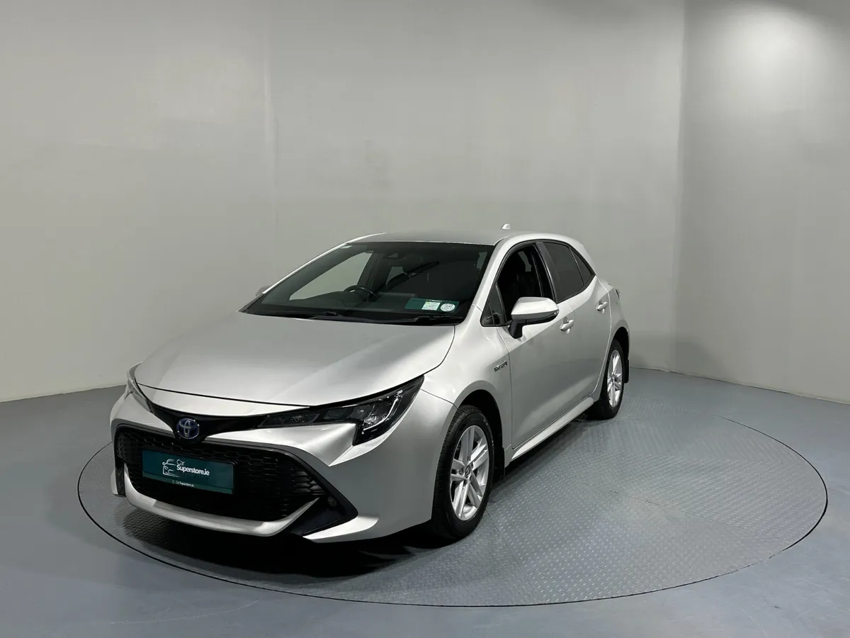 Toyota Corolla Luna Self Charging Hybrid 191 - Image 3