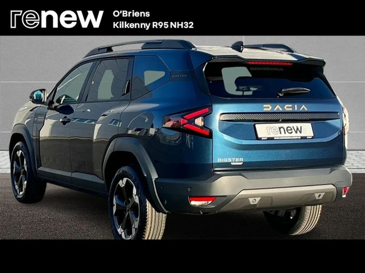 Dacia Bigster EXTREME HYBRID 1.8 155 BHP AUTO 5DR - Image 3