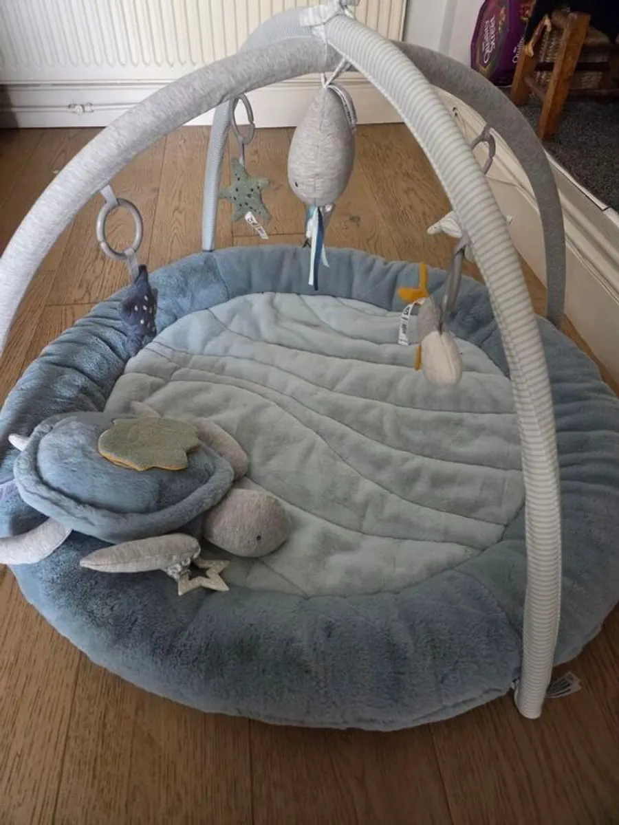 mama & papas blue playmat - Image 1