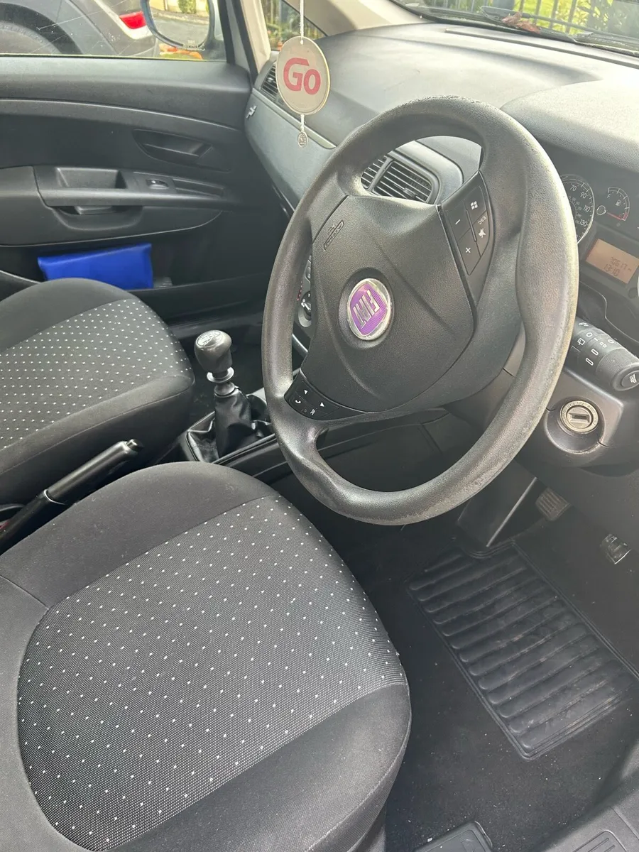 Car fiat punto - Image 2