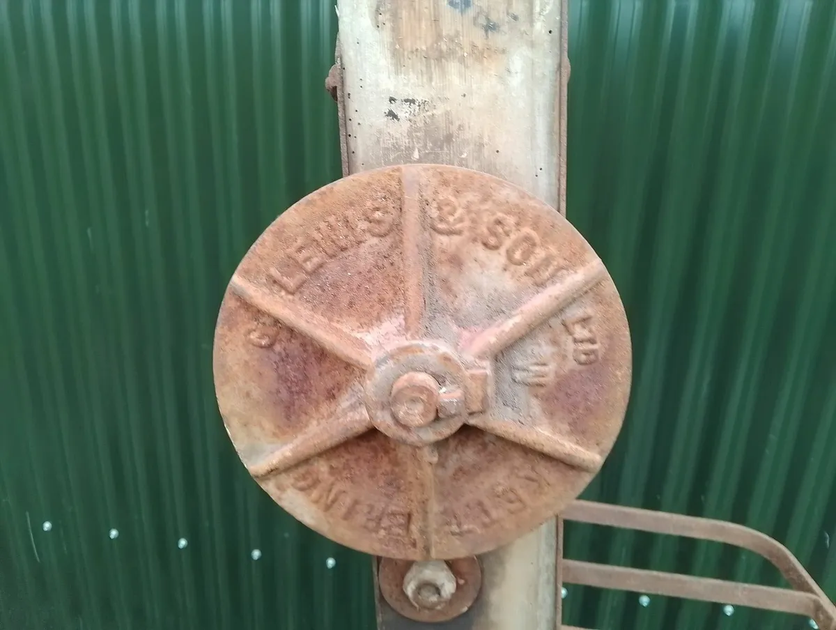 Hand Truck - Image 3