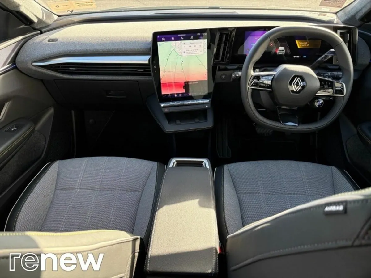 Renault Scenic E-Tech *DEMO* TECHNO 60 kWh 170 BHP - Image 2