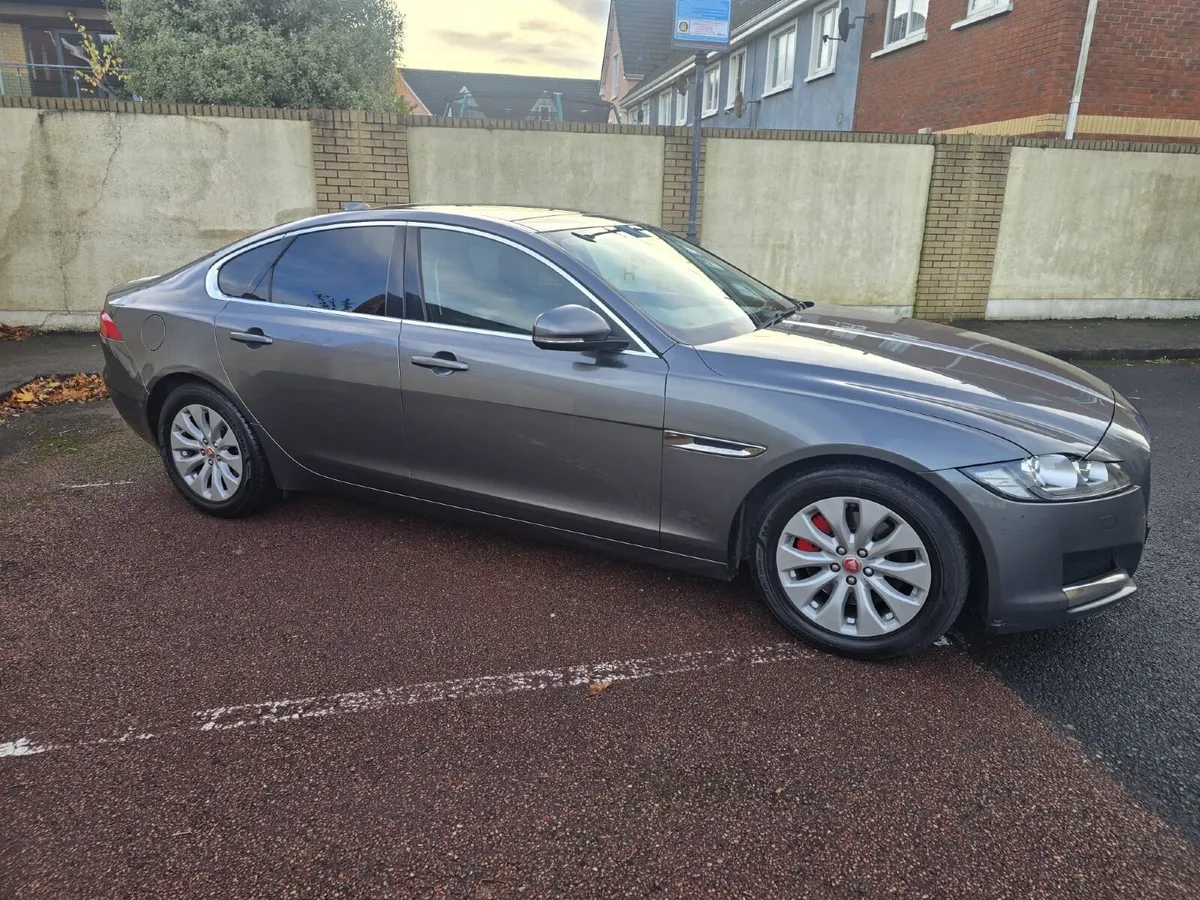 Jaguar XF 2016 - Image 2