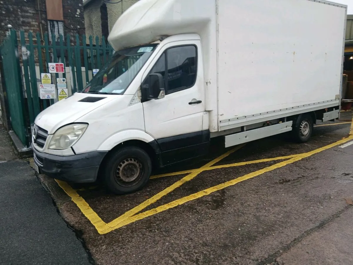 2007 SPRINTER VAN - Image 2