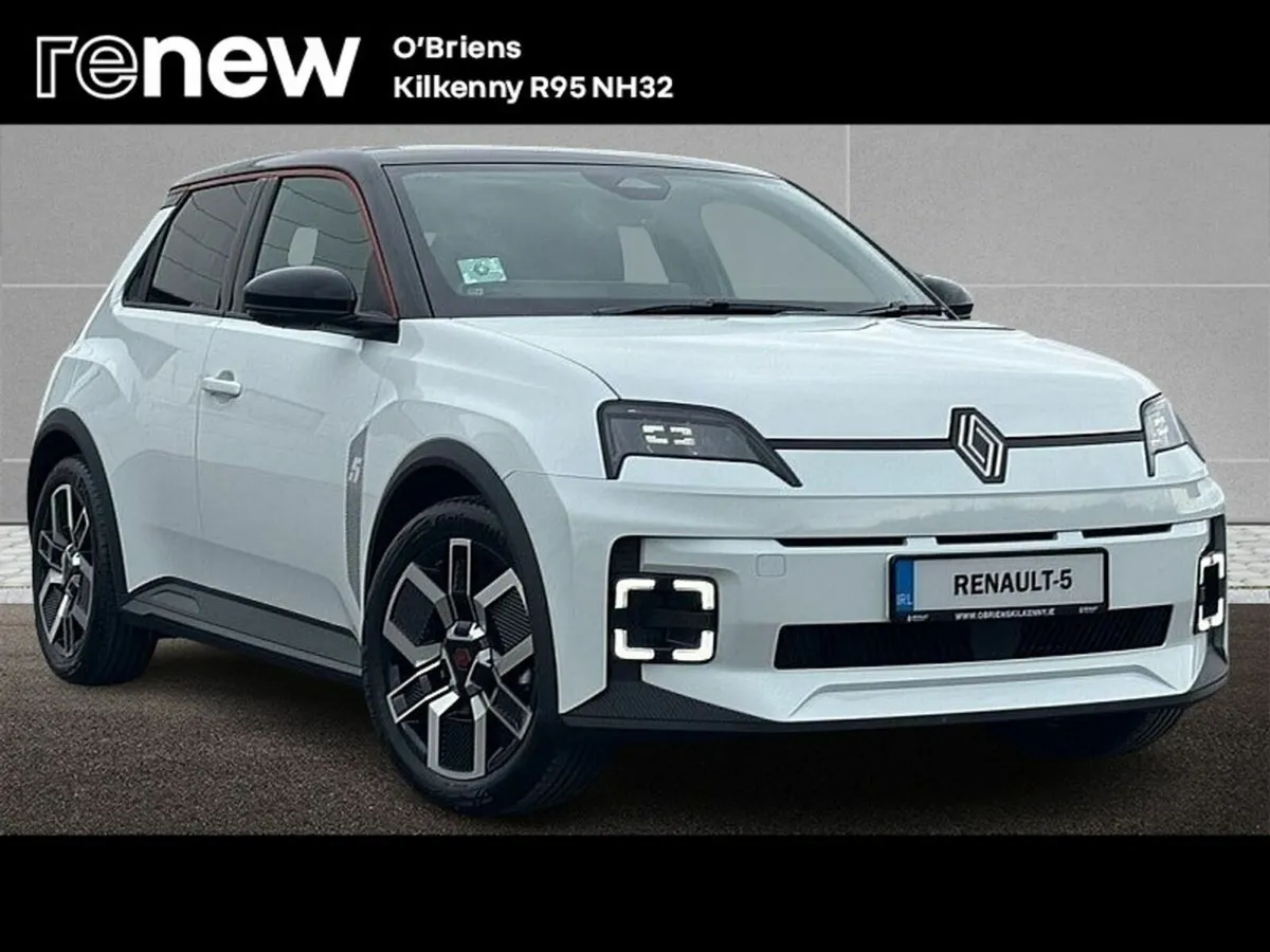 Renault 5 E-Tech EVOLUTION 40 KW 120 BHP AUTO 5DR - Image 1