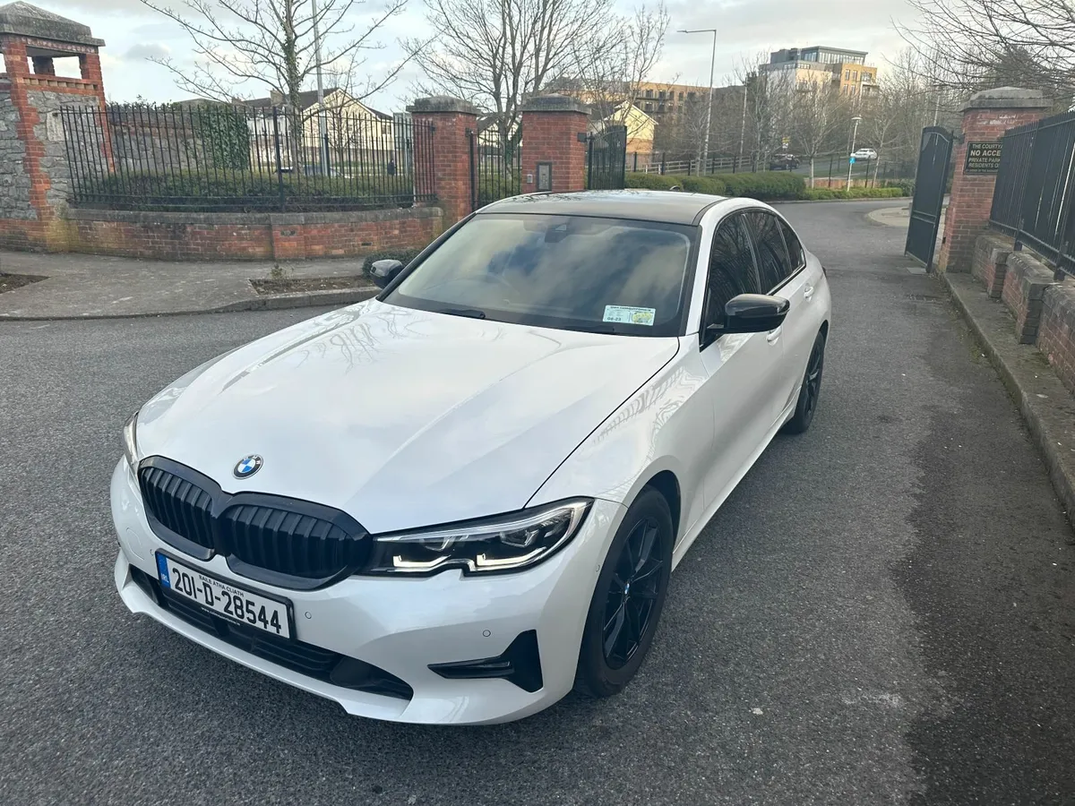 BMW 3-Series 2020 - Image 1
