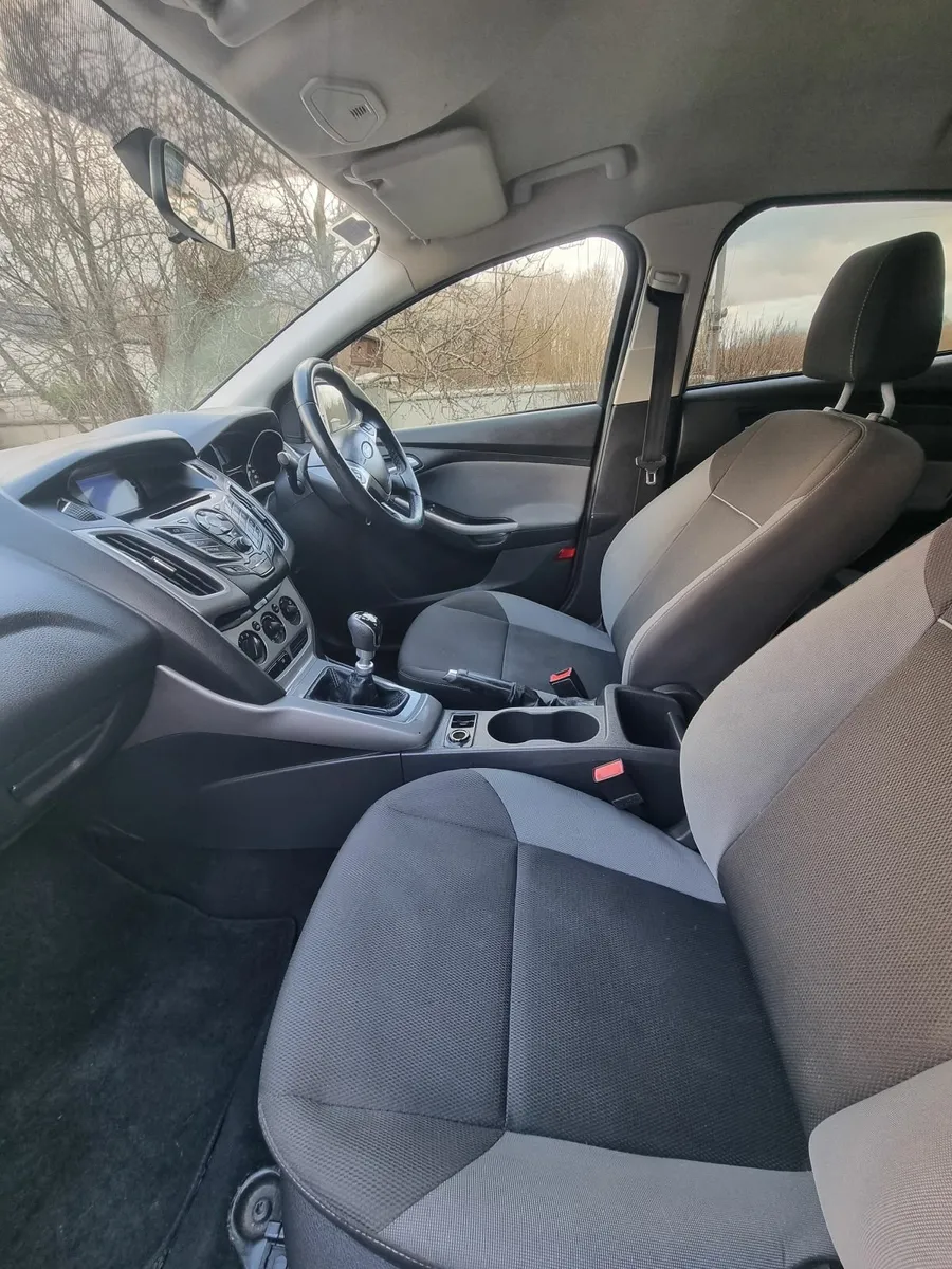 Ford Focus 2012 - Image 4