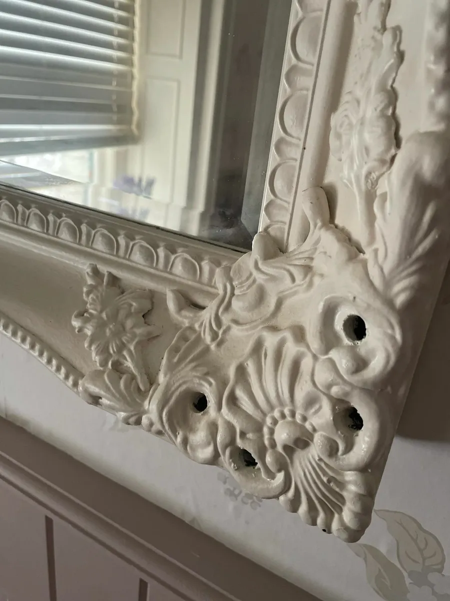 Rectangular Mirror with Cream-White Moulded Frame - Image 4