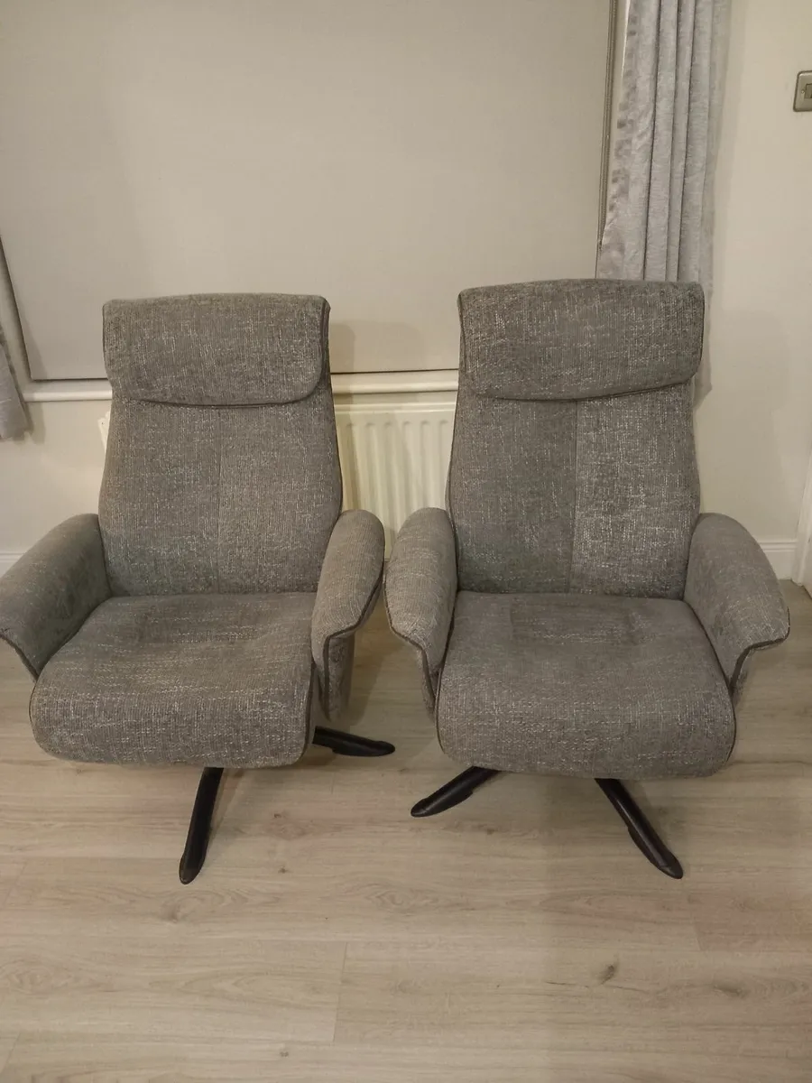 Recliner Swivel Chair