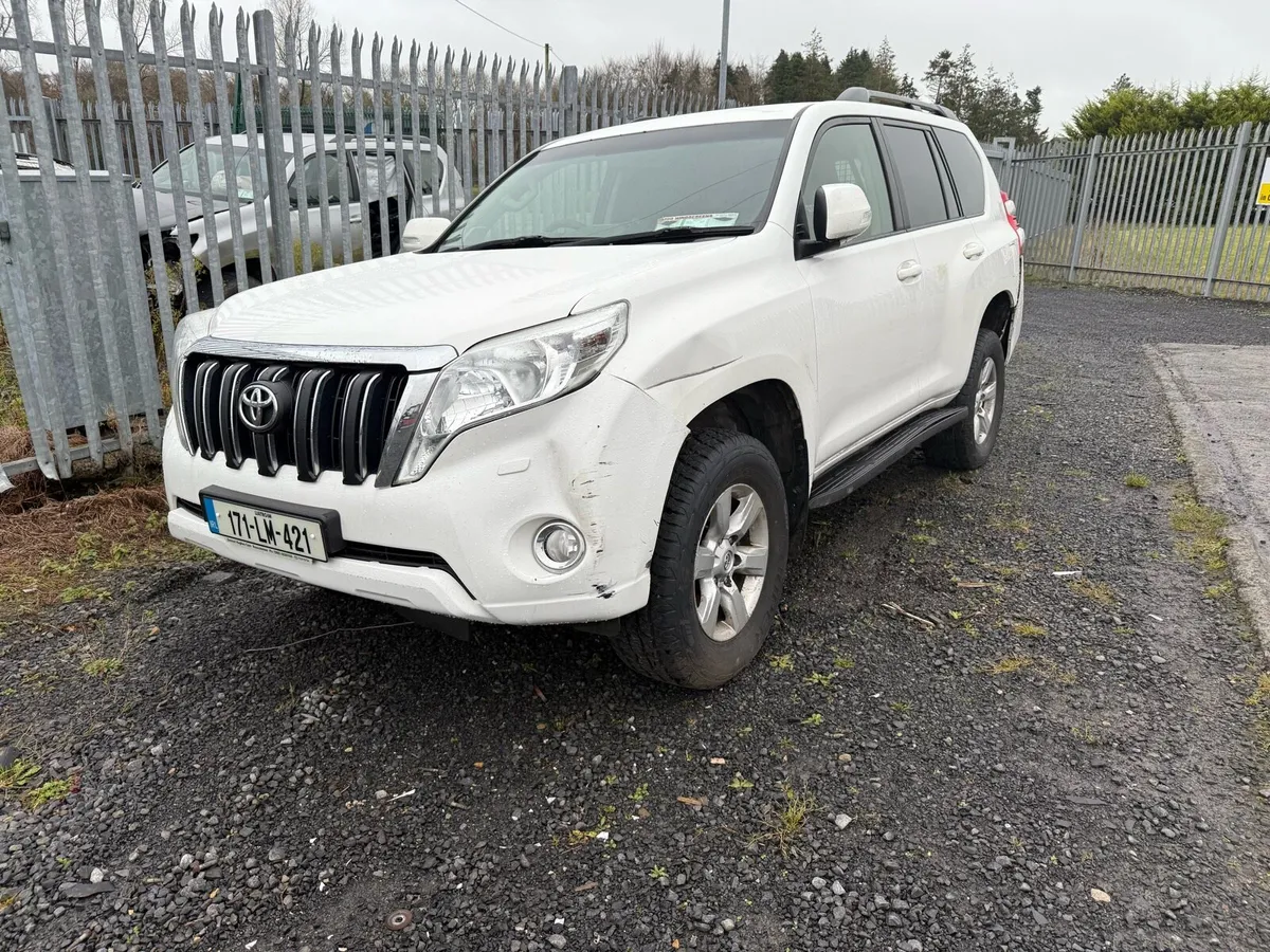 2017 Toyota Landcruiser 2.8d NEEDS ENGINE - Image 1