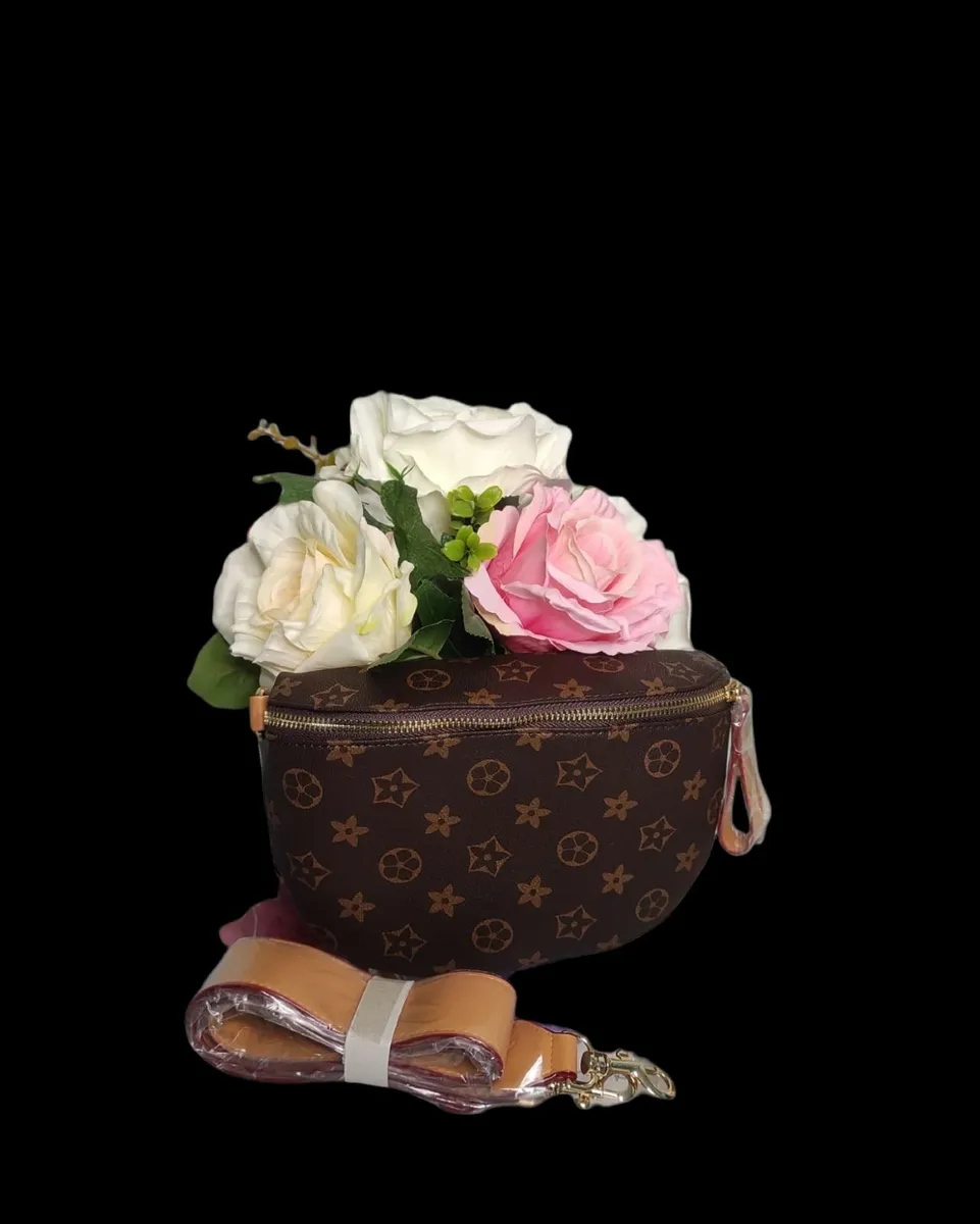 Brown patterned kidney bag - Image 4