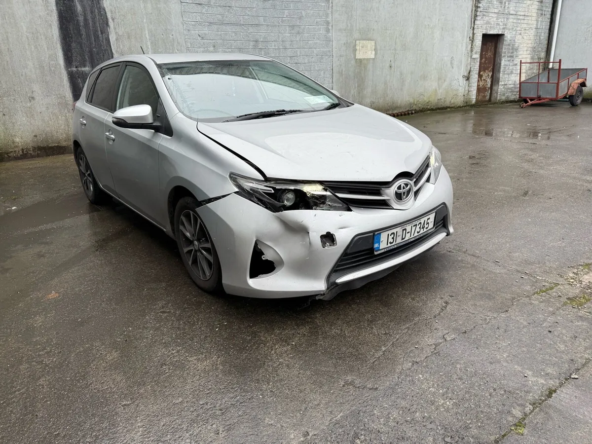 2013 Toyota Auris 1.4d4d DRIVE HOME - Image 1