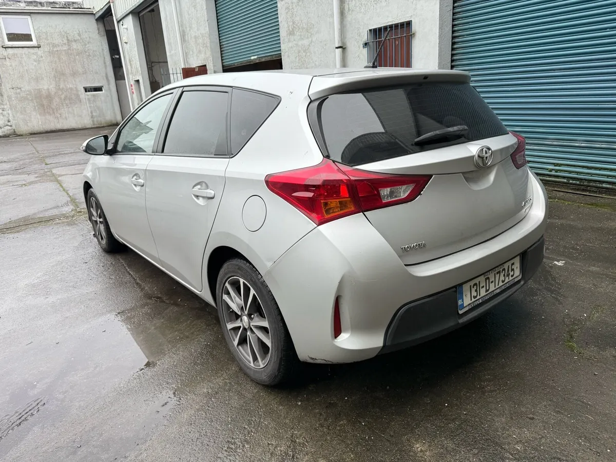 2013 Toyota Auris 1.4d4d DRIVE HOME - Image 3