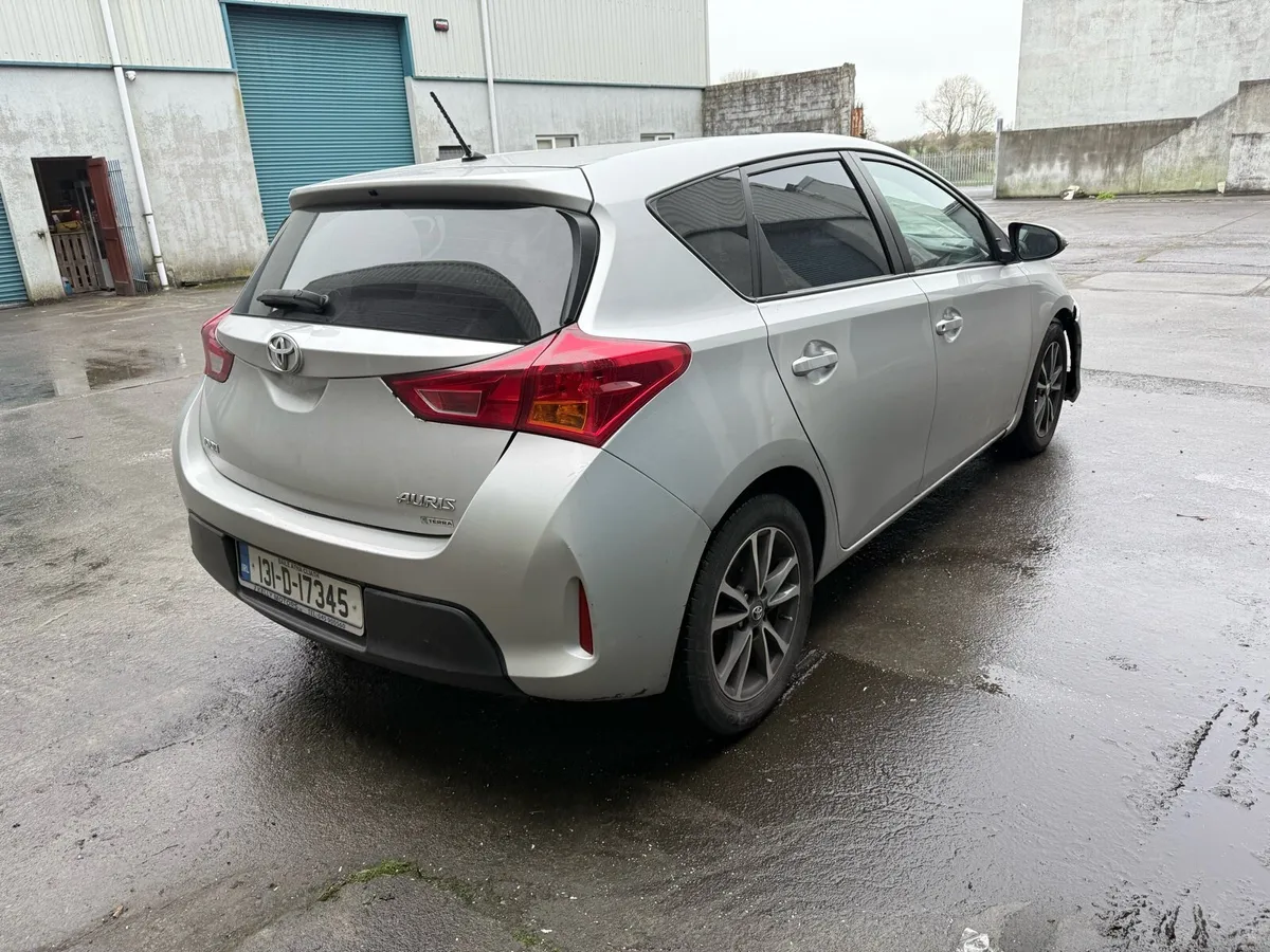 2013 Toyota Auris 1.4d4d DRIVE HOME - Image 4