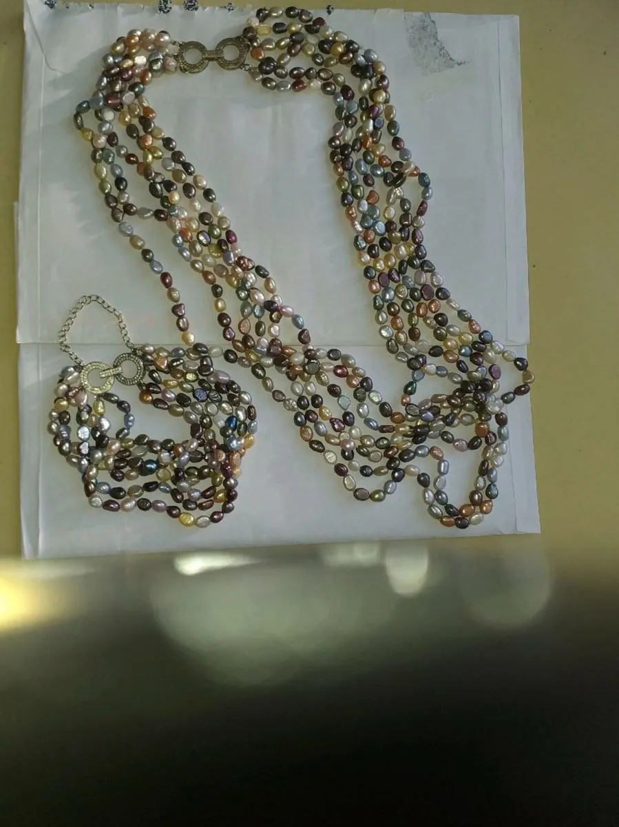 Real pearl neck piece with bracelette - Image 1