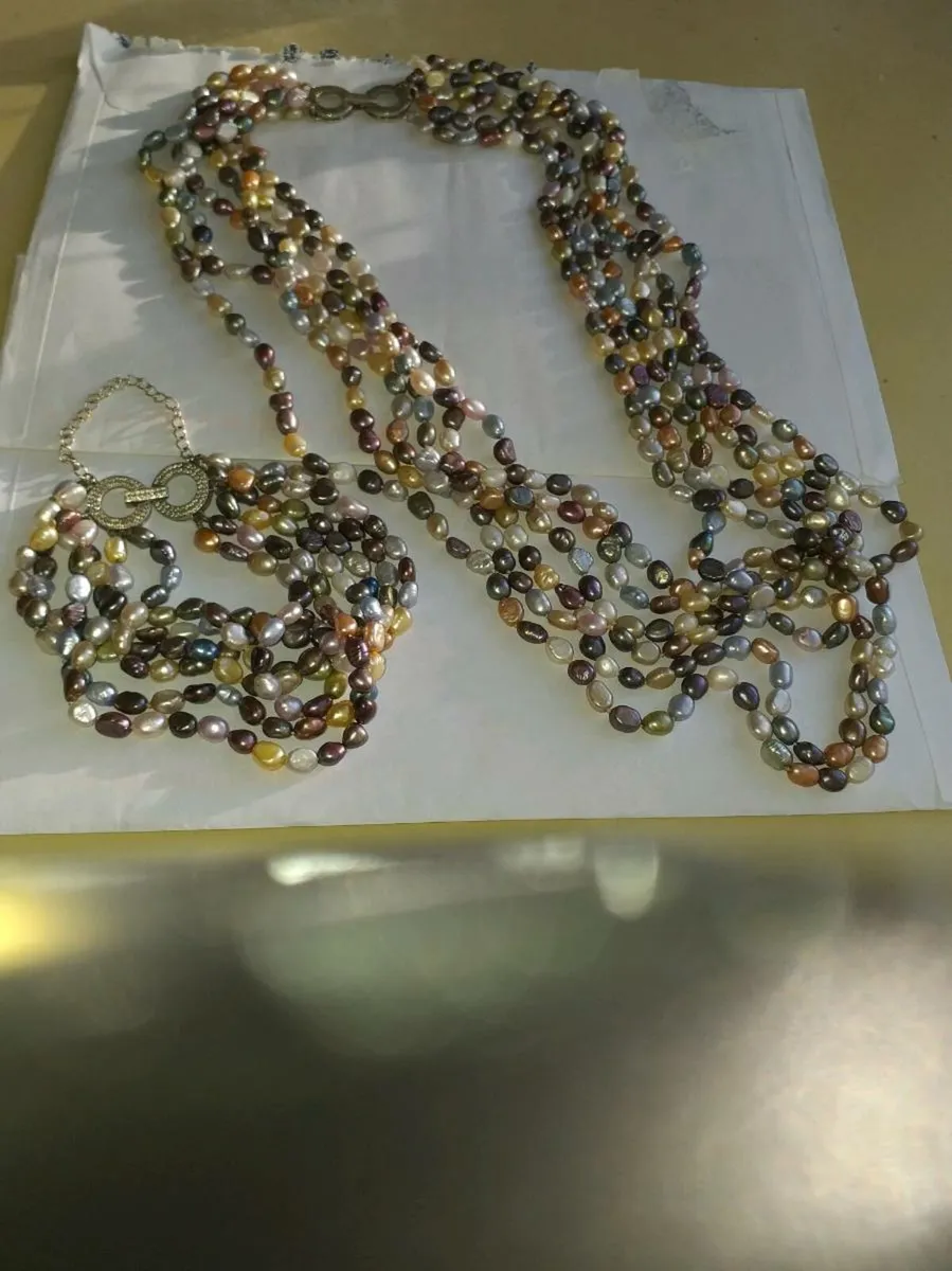 Real pearl neck piece with bracelette - Image 2