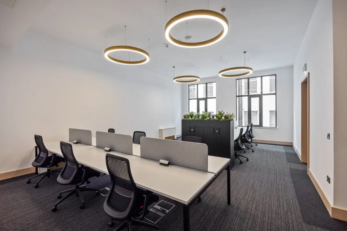 Light fittings - Image 1