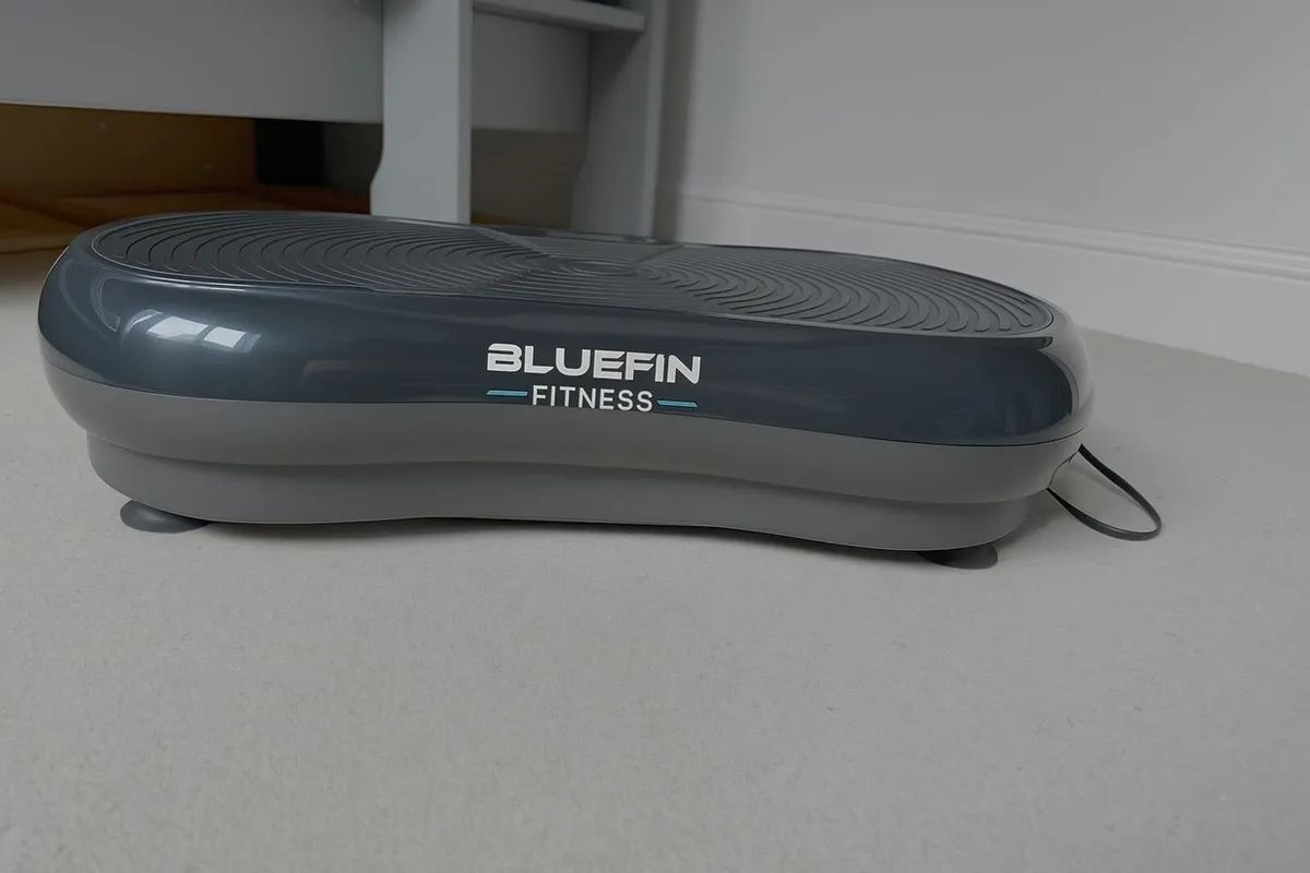 Bluefin Vibration Plate Exercise Machine - Image 2