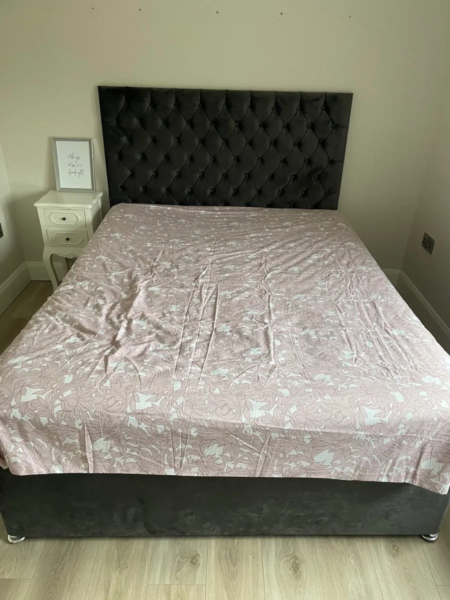 Velvet King Bed - Image 2