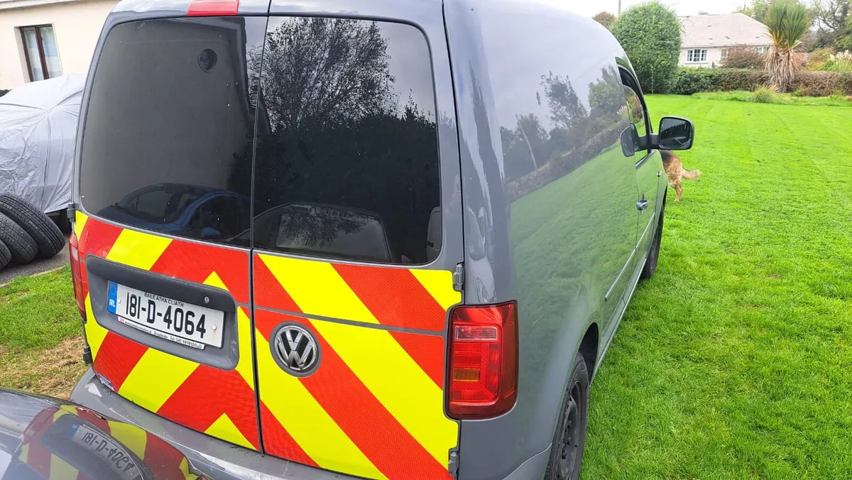 2018 VW CADDY 2.0 L DSL. VAT INVOICE - Image 4